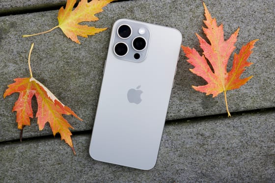 Ending Soon Huge Diwali Sale Top Offers on Luxury Gaming Smartphones like OnePlus 11 5G, iPhone 15 Pro and More