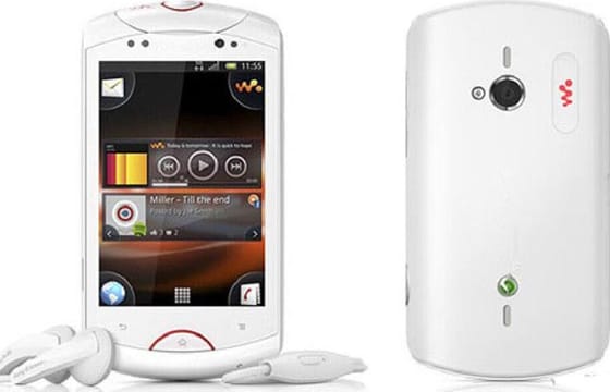 Sony Ericsson WT19a Walkman Blanco