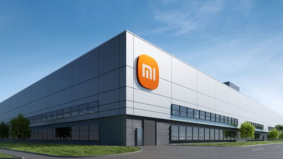 Profitti Xiaomi crollano del 43% | La guerra Cina EV e smartphone si fa brutale | Xiaomi contro Tesla