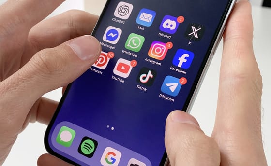 Ablenkendes Indien Die versteckten Kosten von Smartphone und Social Media Sucht