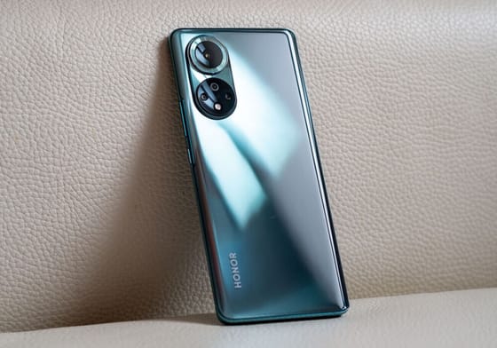 Lancement officiel du smartphone Honor Play 50 Plus