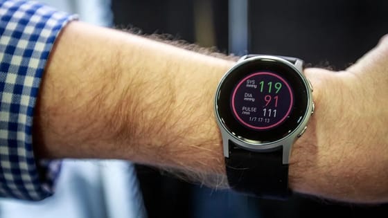 La recherche révèle les limites des montres intelligentes dans la détection de la pression artérielle - Mirage News