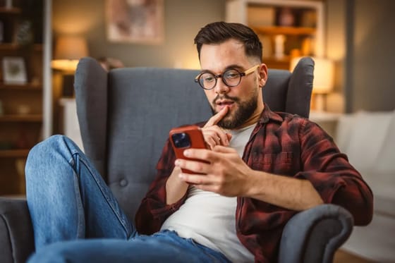 Avertissement aux utilisateurs de smartphones : ne pas payer l amende face à des messages texte inquiétants qui exigent une réponse immédiate
