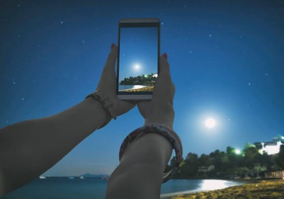 Comment prendre une photo magnifique de la lune avec votre Smartphone