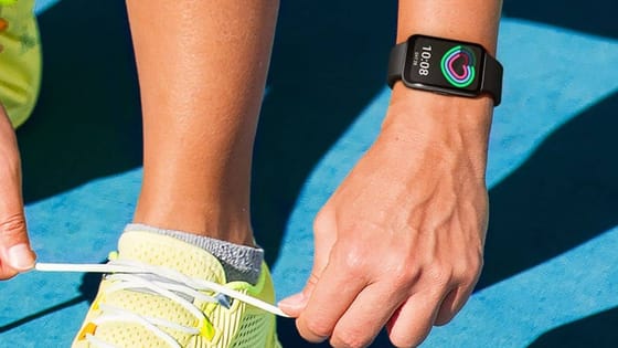 Samsung, It's Time to Move On From Round Smartwatches