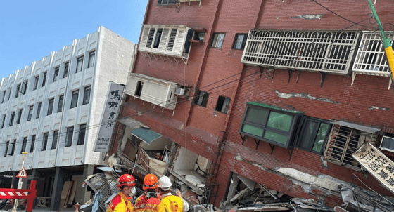 El terremoto en Taiwán podría sumergir a la industria mundial de teléfonos inteligentes en el caos, ya que el mayor fabricante de chips, responsable del 90% del suministro, detiene operaciones