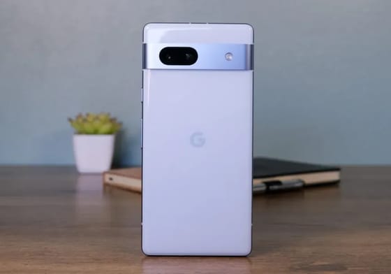 Examining the Google Pixel 7a Smartphone: A Comprehensive Review