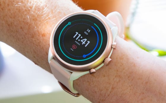 Fossil Sai do Mercado de Smartwatch