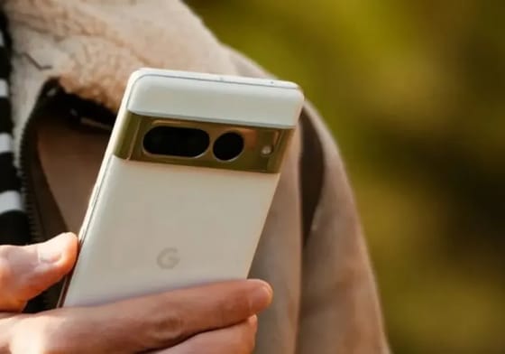 The Transformation of the Smartphone Industry set by Google's Pixel 8 Pro: An Insight