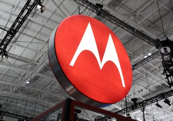 Mobiltelefonnutzer aus Illinois verklagen Motorola Mobility, um Schlichtungsverfahren wegen angeblicher Verletzung ihrer Biometrischen Datenschutzrechte durch Selfieaufnahmen zu erzwingen