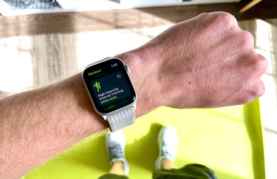 Smartwatches Offer New Perspectives on Monitoring Depression Indicators