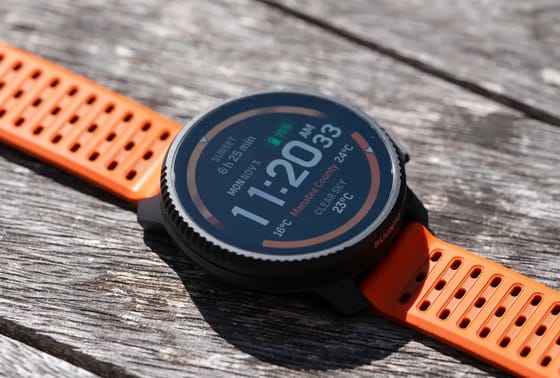 Durante meses llevé este reloj Suunto tan resistente como fiable y hoy reconozco que Garmin tiene competencia seria en la arena de los relojes superduraderos para exteriores