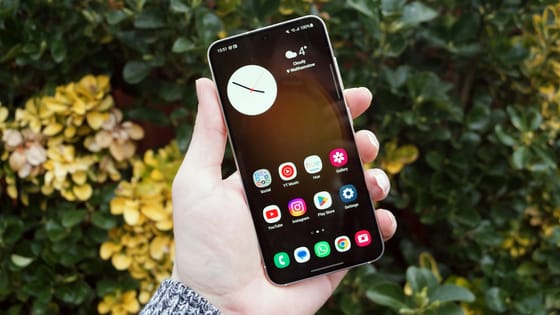 Digicel to Distribute More than 400 Samsung 23 Smartphones on Black Friday