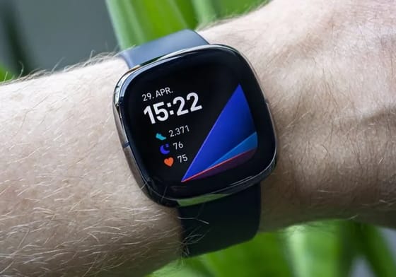Fitbit $160: Um rastreador de fitness que me fez questionar a necessidade de um smartwatch caro