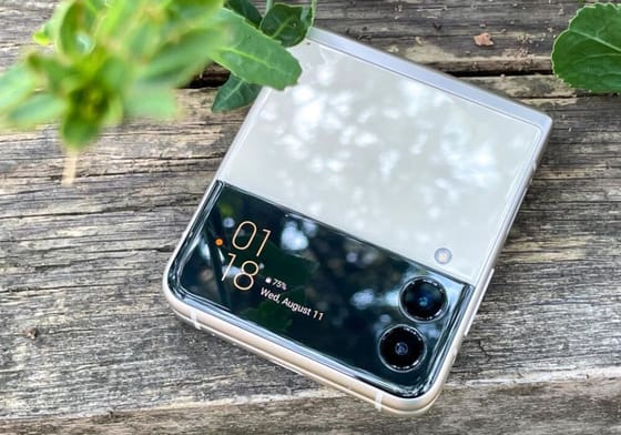Samsung podría presentar smartphones plegables económicos el próximo año