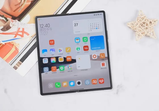 Dobrar e Prosperar: Como o Xiaomi Mix Fold 3 Une Smartphones e Tablets