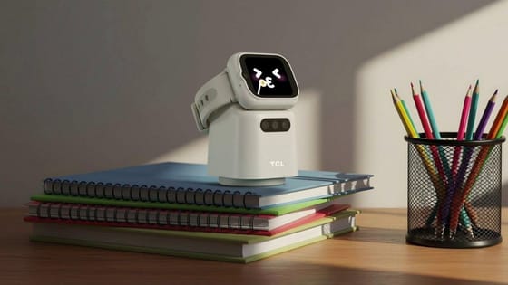 El TCL Tbot transforma el reloj inteligente de tus hijos en un compañero robótico educativo que inspira sonrisas y aprendizaje constante