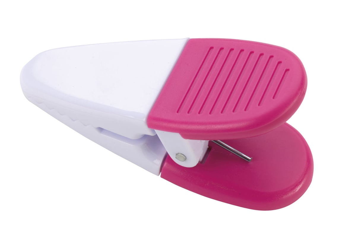 Good Value™ Ultra Clip Magnetic Chip Clip — view 67