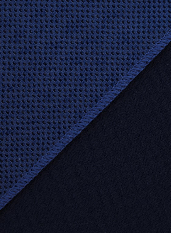 Good Value™ Cooling Towel in Mesh Pouch with Carabiner Clip — view 18