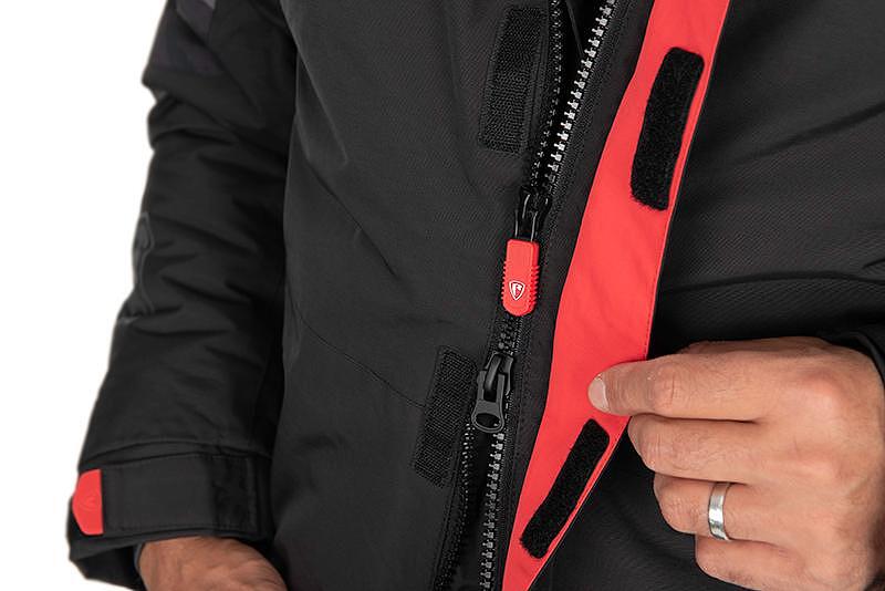 fox-rage-winter-suit-black-camo-red