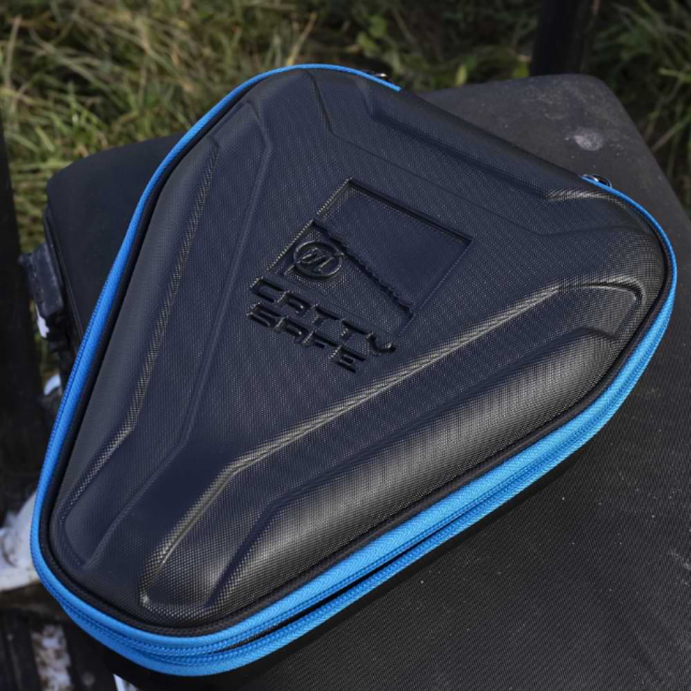 kalaf-za-prashki-preston-hardcase-cattysafe