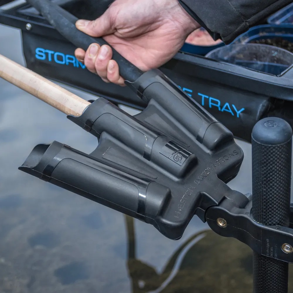 preston-offbox-36-triple-rod-support