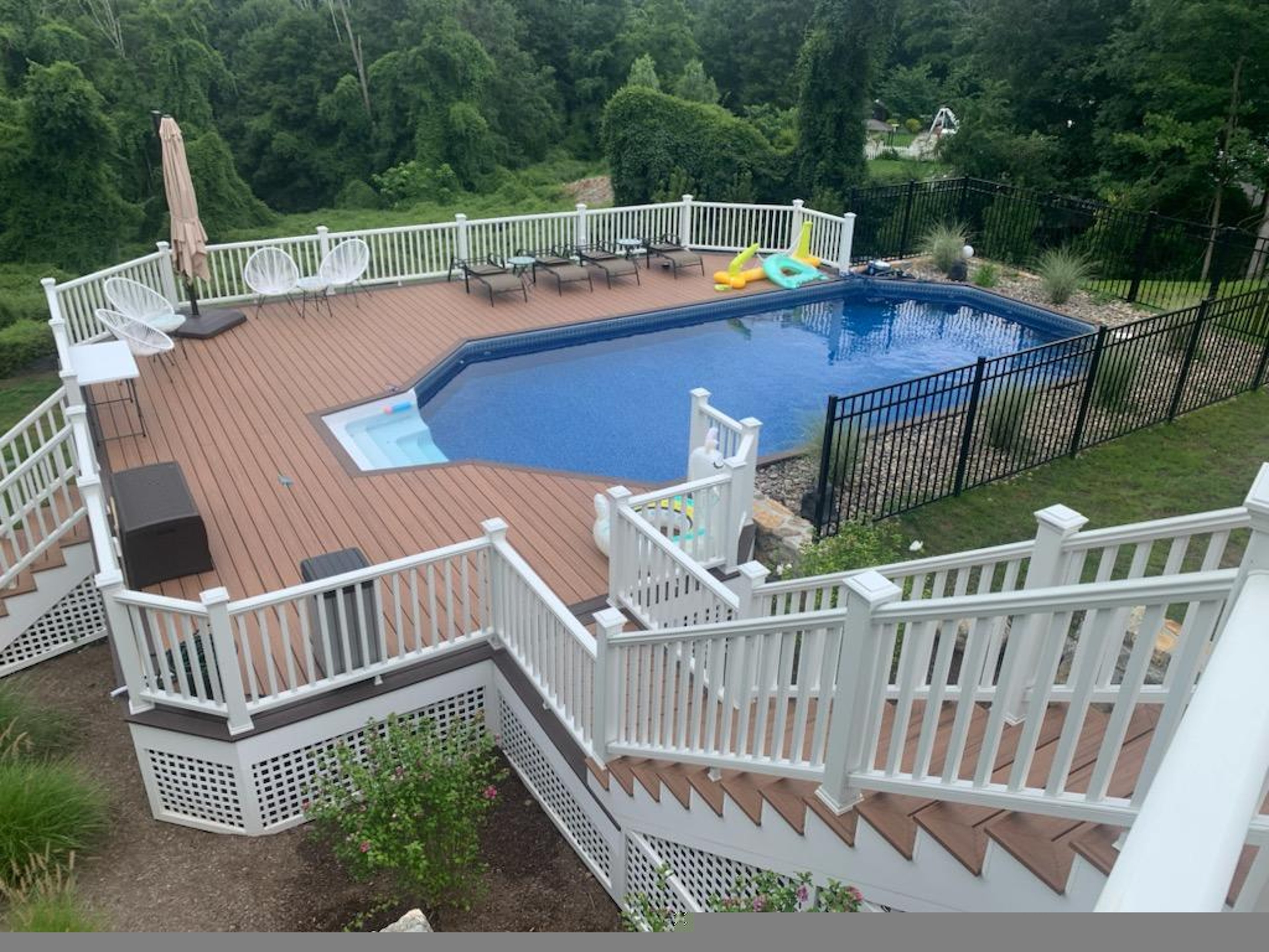 Composite deck