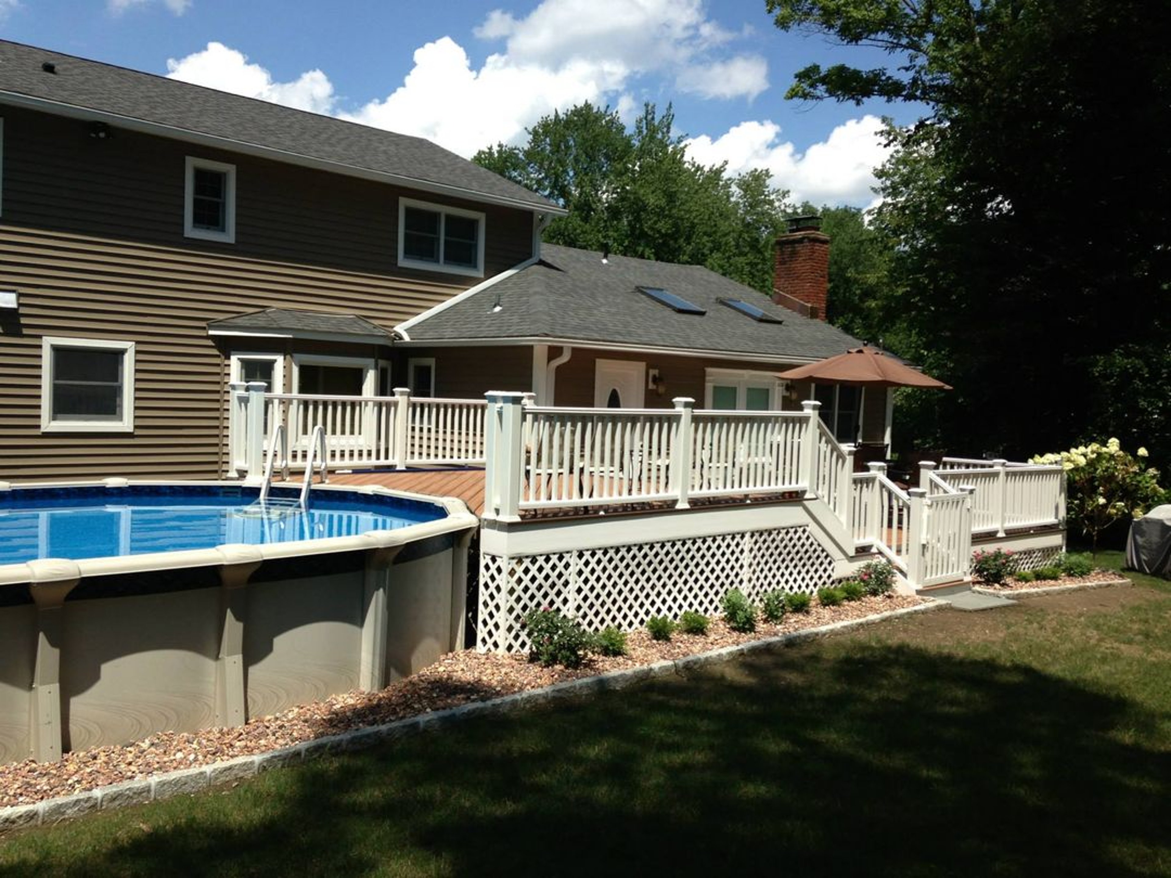 Decks / Outdoor Living — photo 32