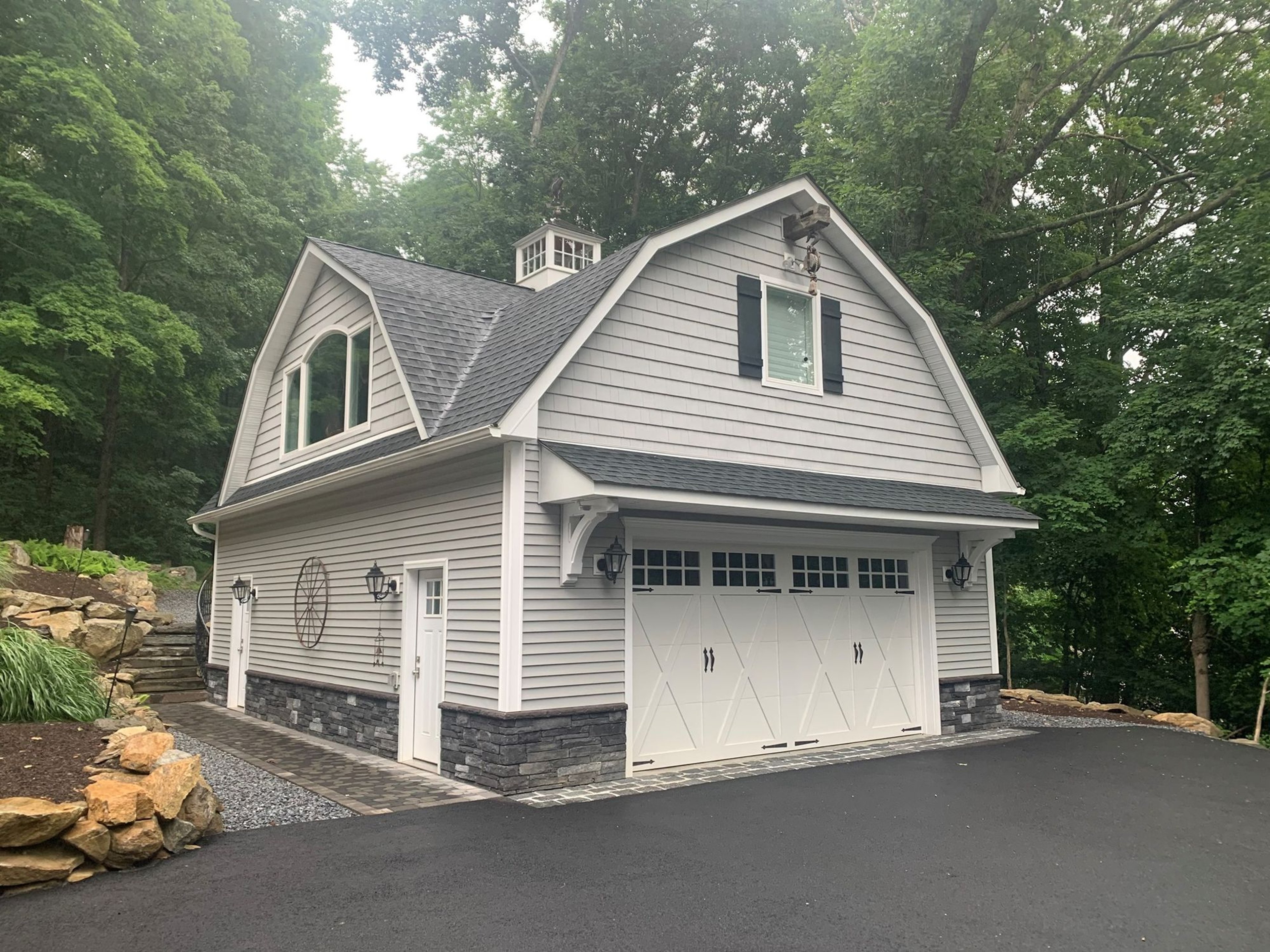 Exterior — photo 11