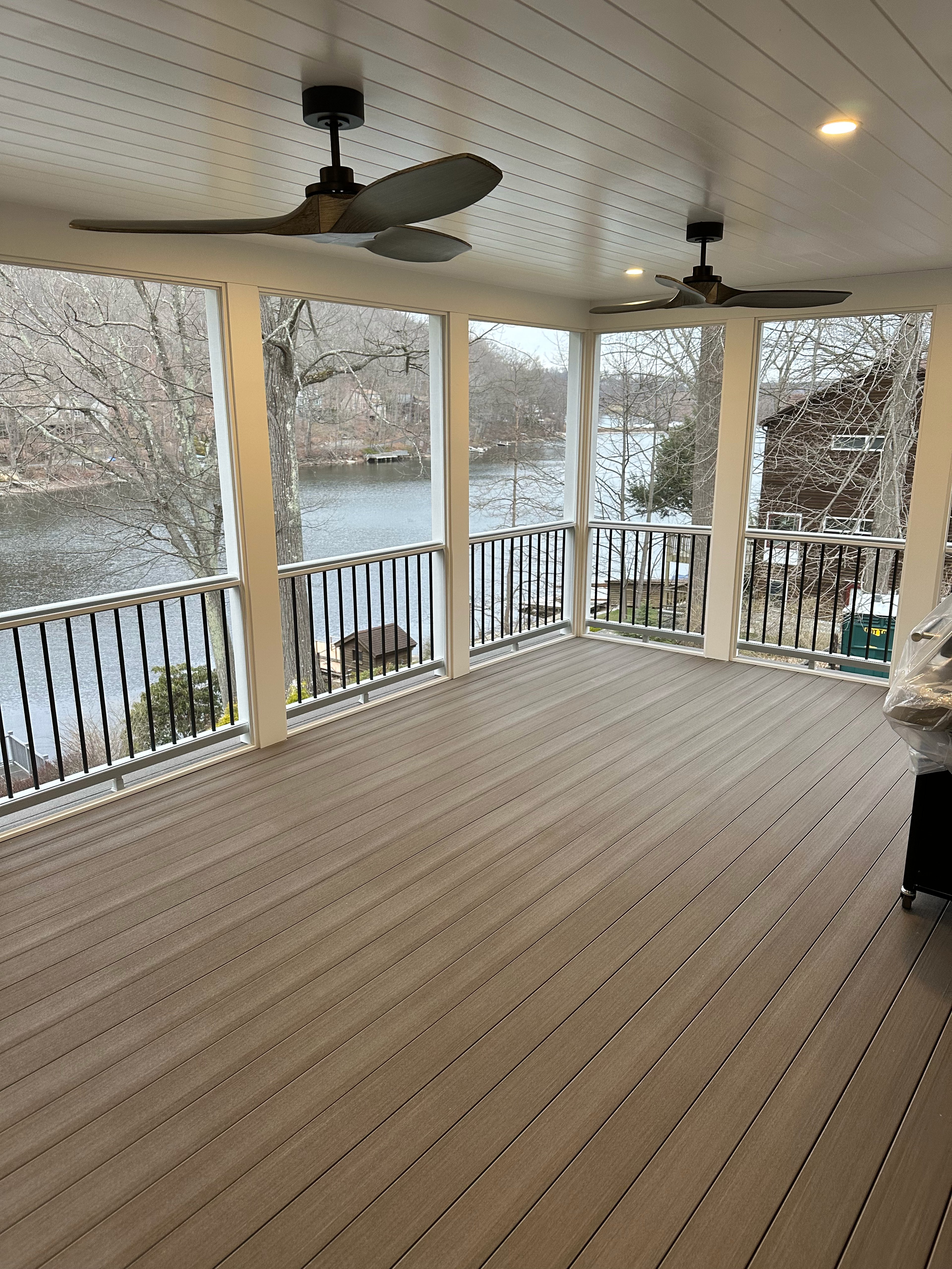 Sunrooms & Four-Season Rooms project