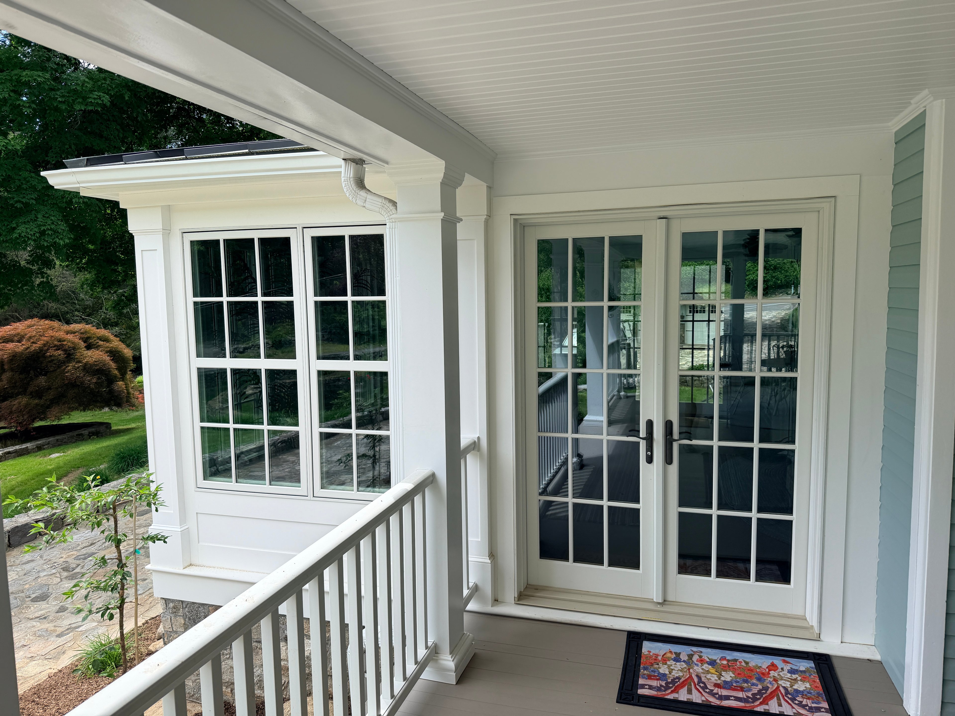 Somers sunroom — porch entry with colonial windows