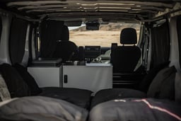 /images/123/Iceland+Campers+main8.webp