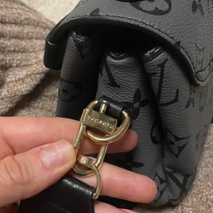 Krasna lv kabelka 4
