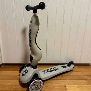 Scoot & Ride Highwaykick 1 2v1 ako nový 2