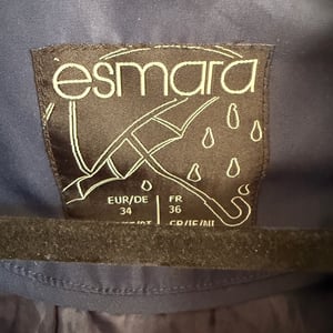 Dámska nepremokavá bunda tmavomodrá, kapucňa, 2 vrecká 5