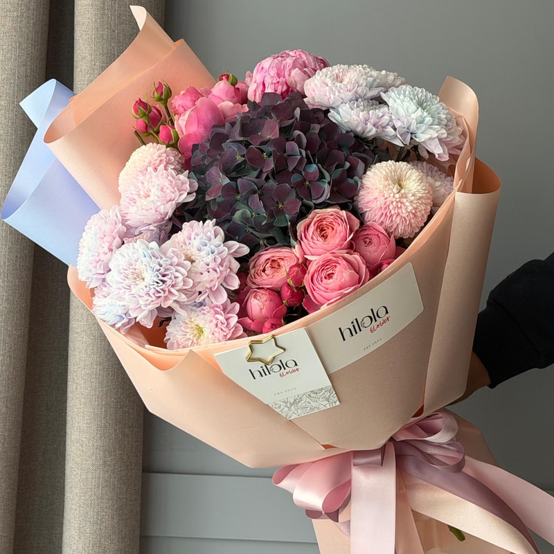 Şakayık, Saray Gülleri, Ortanca ve Altaj Krizantemler – Aurora Symphony