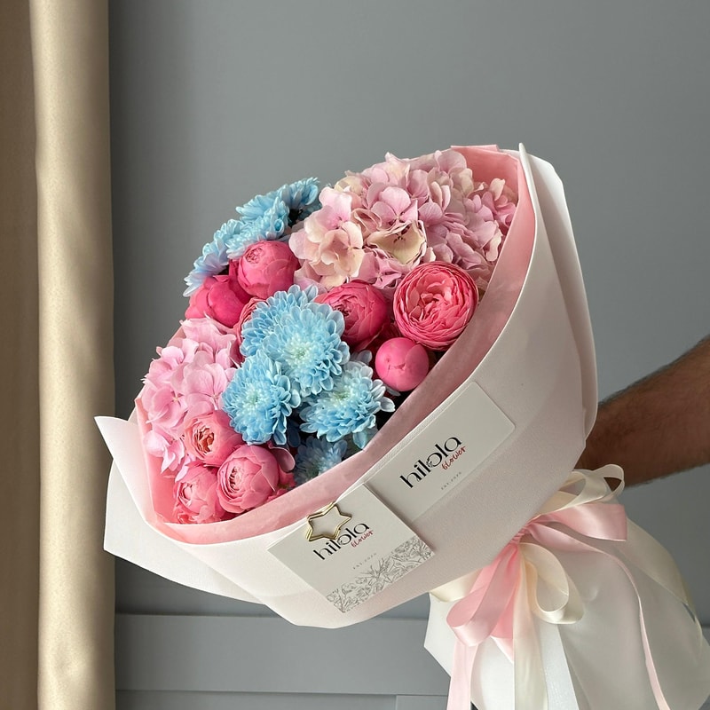 Ortanca, Krizantem ve Saray Gülü – Pastel Nefes