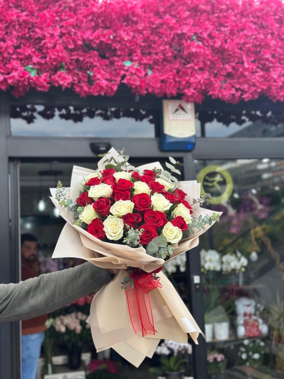 31 Kırmızı Gül Buketi