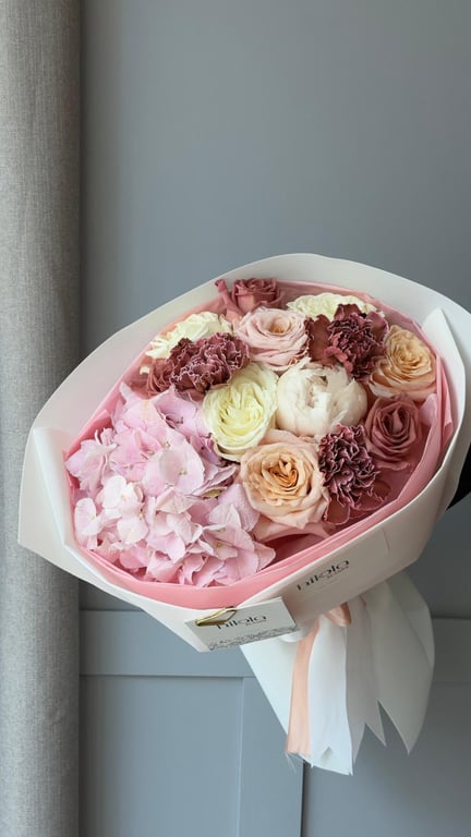 Şakayık ve Pastel Güzellik Buketi