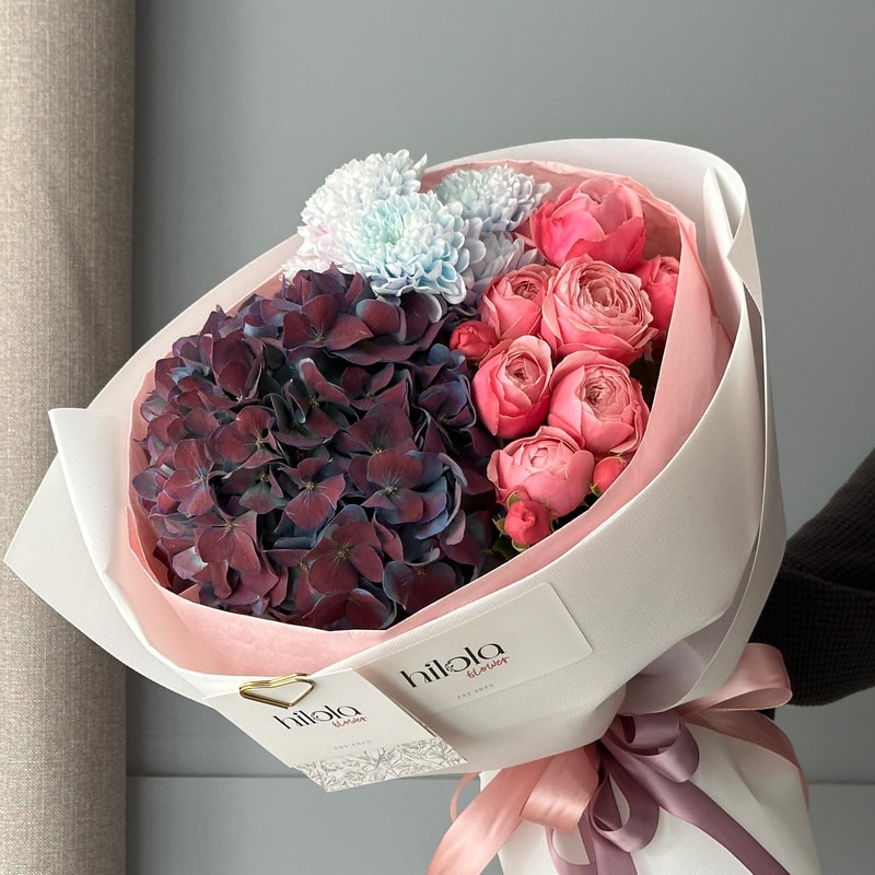 Mor Ortanca, Saray Gülleri ve Altaj Krizantemler – Velvet Harmony