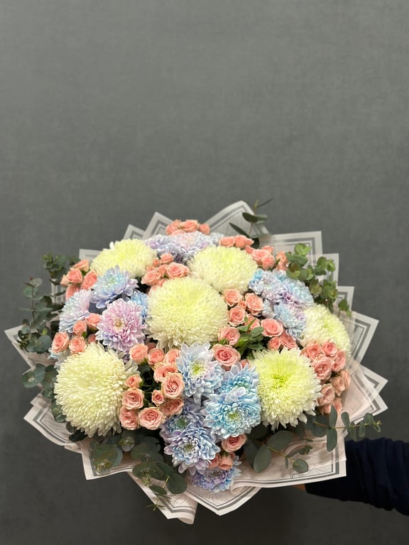 11 Kırmızı Gül & Orkide Buketi II