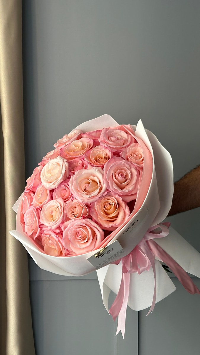 Ekvador Gülleri – Klasik Romans