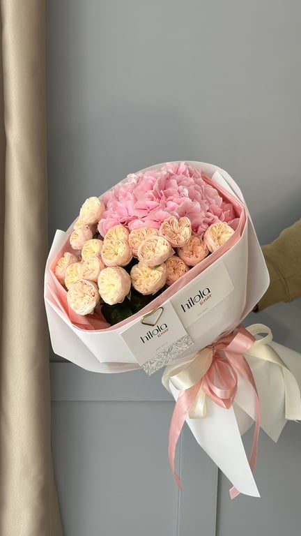 Ortanca ve Saray Gülleri – Pastel Aşk