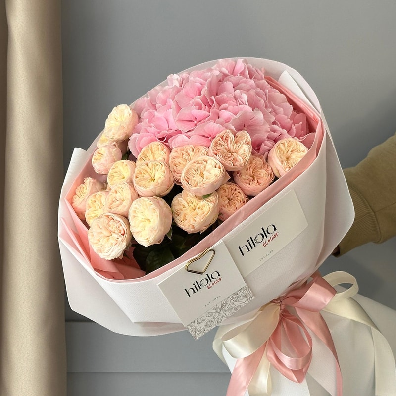 Ortanca ve Saray Gülleri – Pastel Aşk