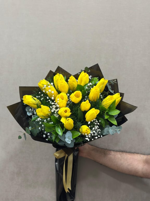 30 Beyaz & Kırmızı Gül Orkide Buketi