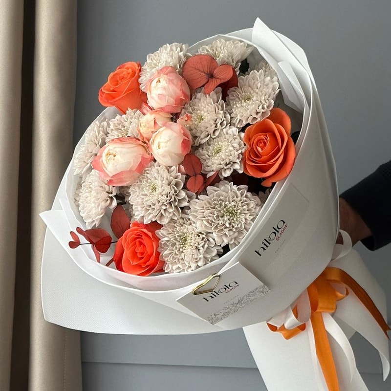 Ekvador Gülleri & Altaj Krizantemler – Amber Elegance