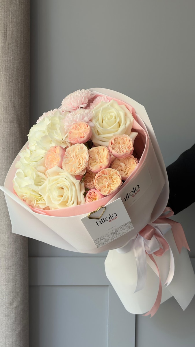 Beyaz Pastel Zarafet Buketi