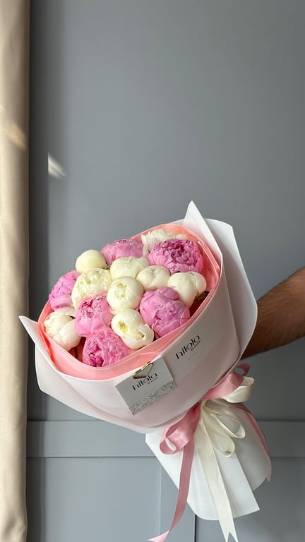 Beyaz ve Pembe Şakayık – Zarif Uyumu