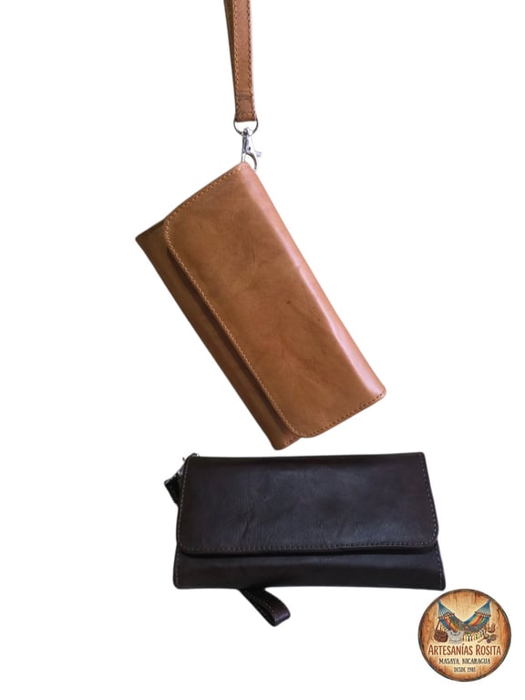 Billetera de cuero con correa