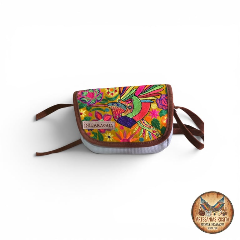 Bolso Bordado Nicaragua con Diseño de Ave